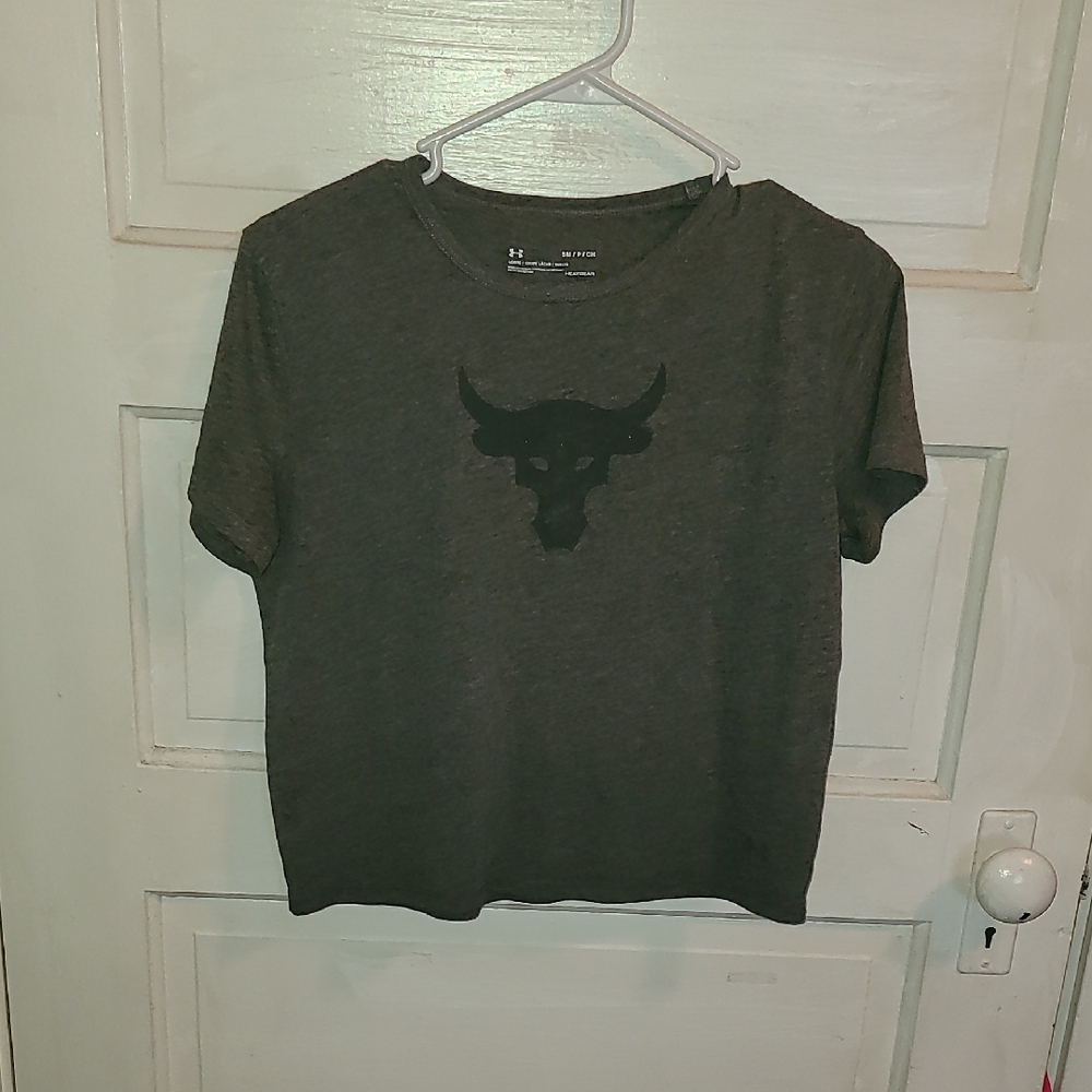 Under Armour Dark Gray Bull Logo Cropped Tee